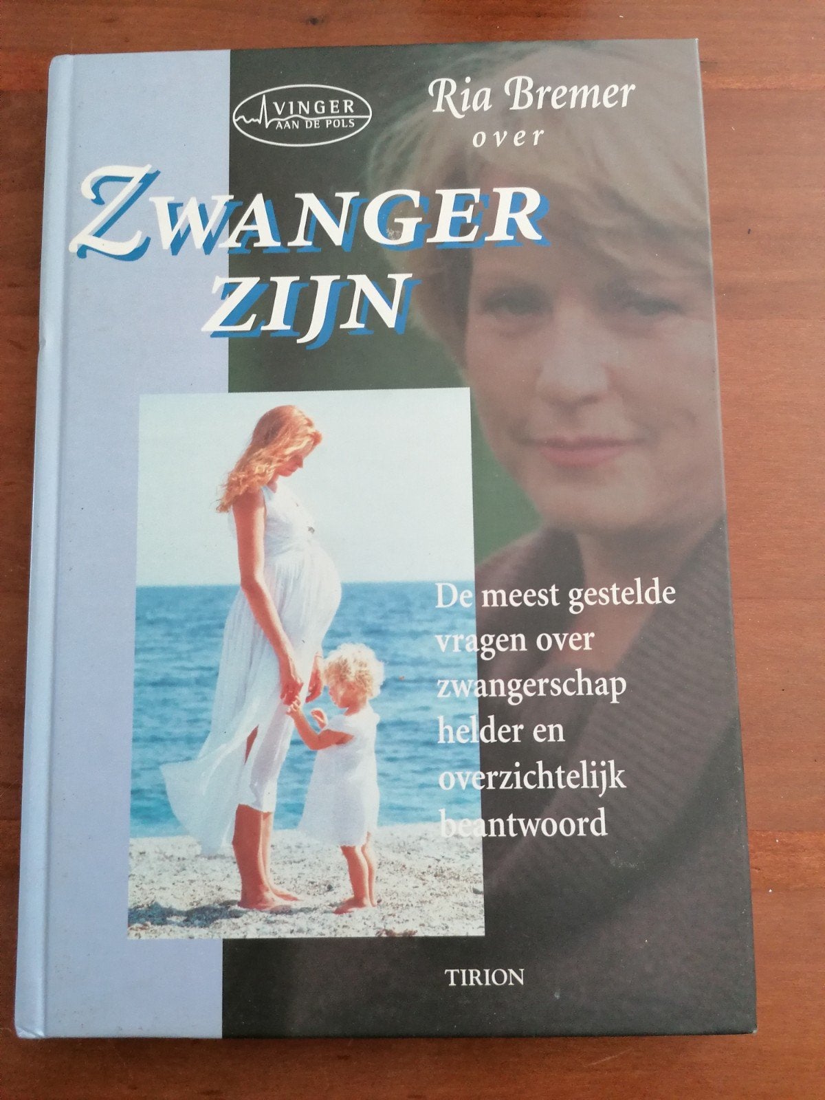 Zwanger Zijn - Ria Bremer (Boek over Zwangerschap), Ophalen of Verzenden, Gelezen, Zwangerschap en Bevalling, Ria Bremer