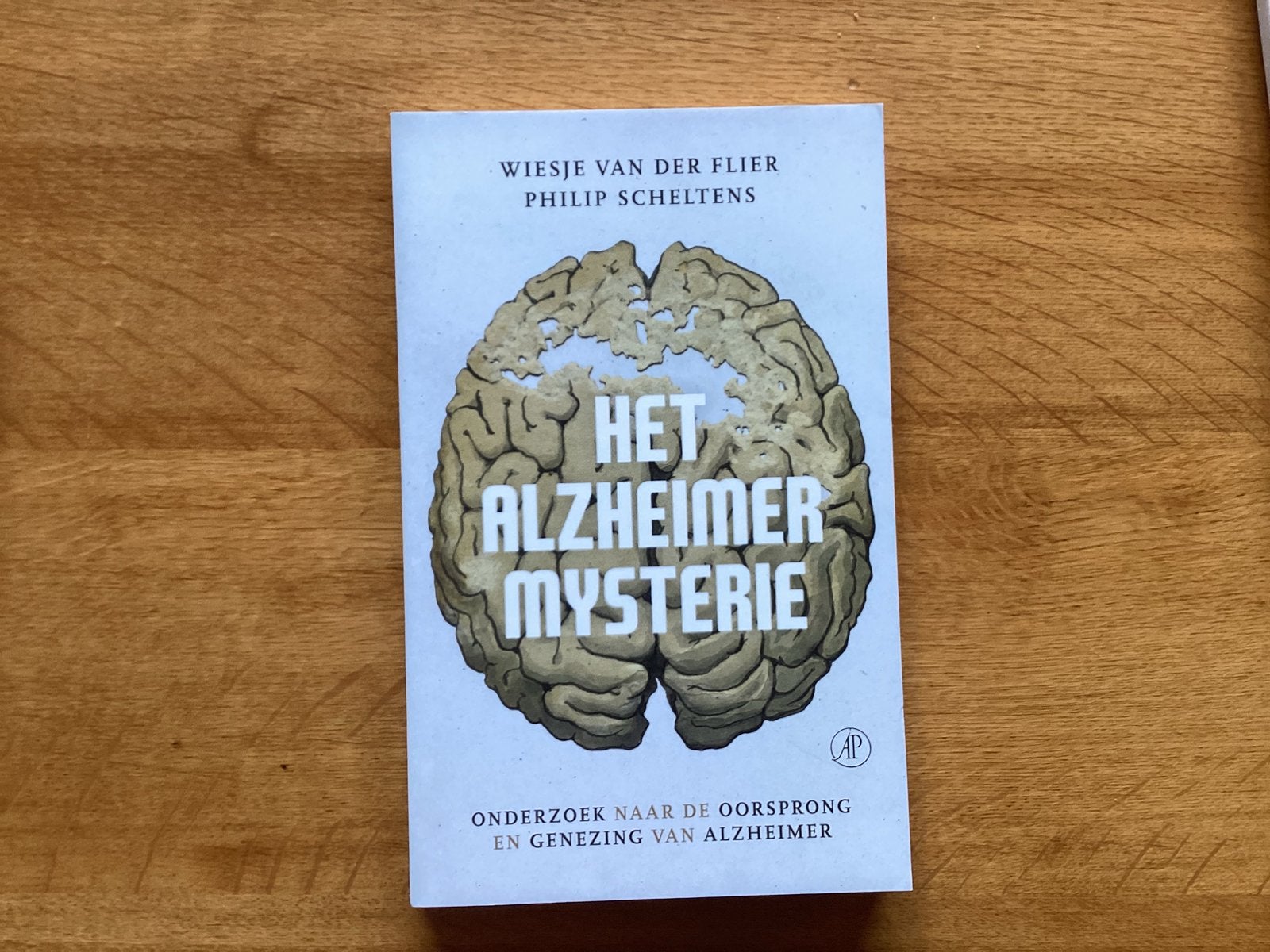 Philip Scheltens - Het alzheimermysterie, Boeken, Ophalen of Verzenden, Zo goed als nieuw, Philip Scheltens; Wiesje van der Flier