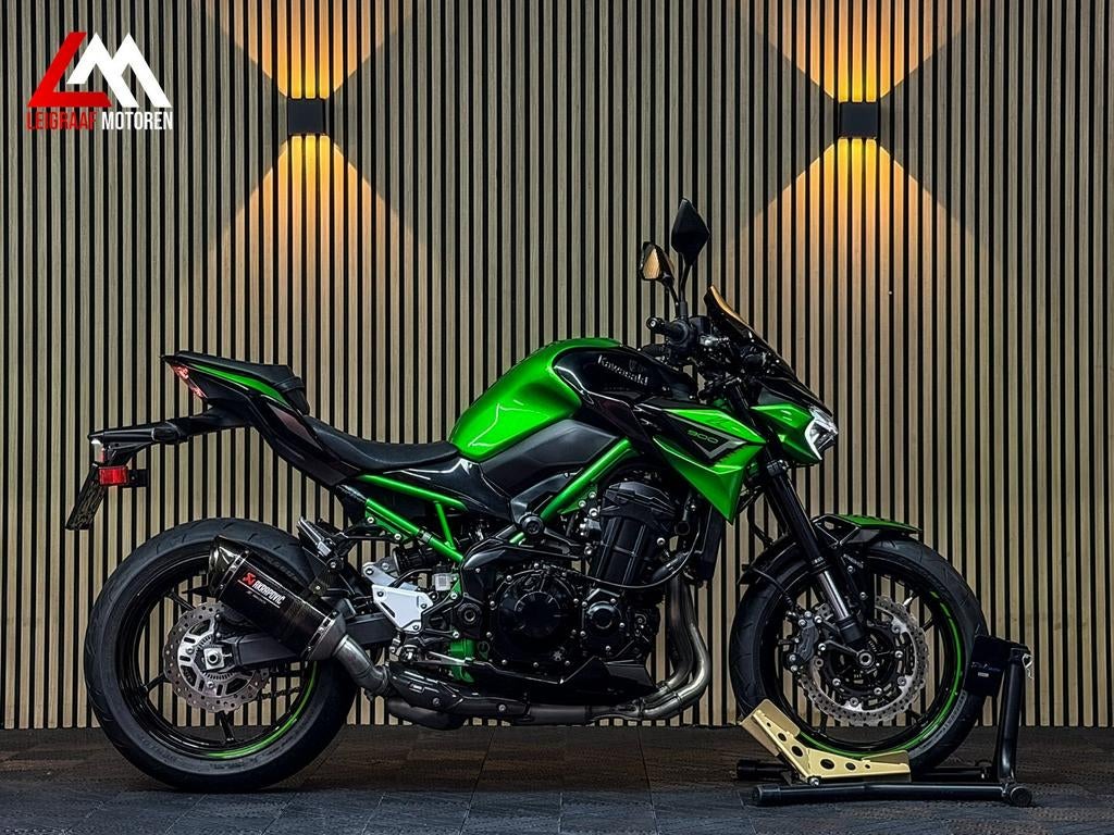KAWASAKI Z900 PERFORMANCE - Akrapovic - TFT scherm, 4 cilinders, 948 cc, Bedrijf, Onbekend