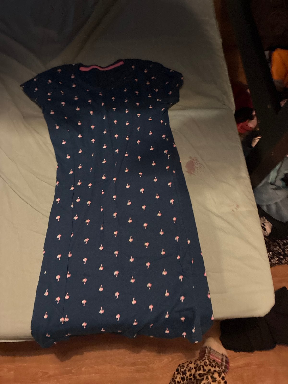 Donkerblauwe jurk met roze palmbomen, Ophalen, Blauw, Zo goed als nieuw, Maat 36 (S)