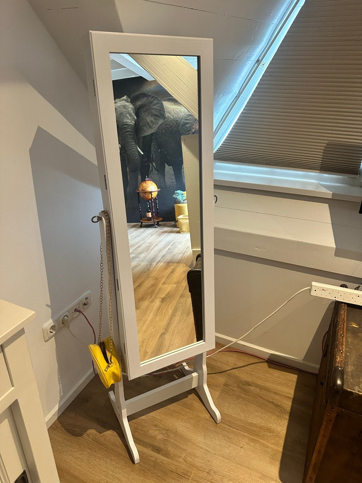 Passpiegel met sieradenkast - Wit, Minder dan 50 cm, Gebruikt, Ophalen of Verzenden, 150 tot 200 cm