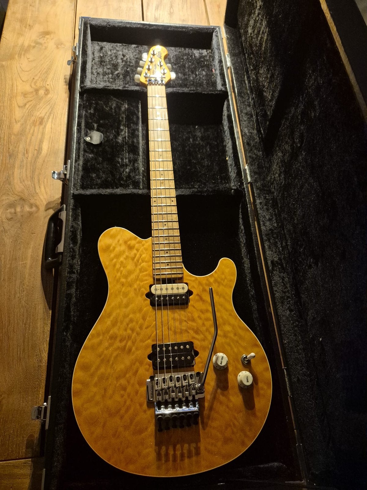 Wie wil mijn musicman Axis uit 1996 kopen?, Ophalen, Zo goed als nieuw, Solid body, Overige merken