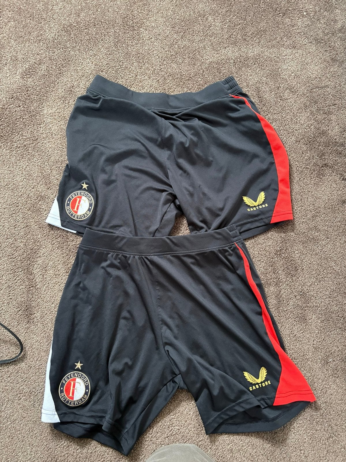 Feyenoord Wedstrijdbroekjes Maat M 25/26, Kleding | Heren, Sportkleding, Zo goed als nieuw, Voetbal, Maat 48/50 (M), Zwart, Ophalen of Verzenden