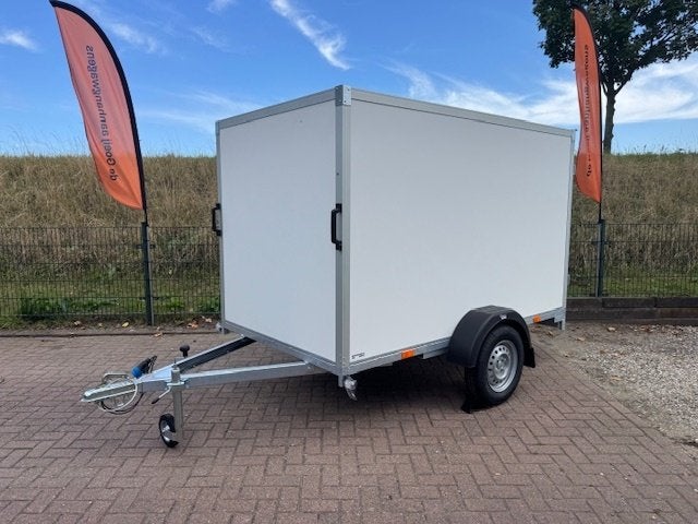 Nieuwe gesloten aanhangwagens 257 x 151 x150cm