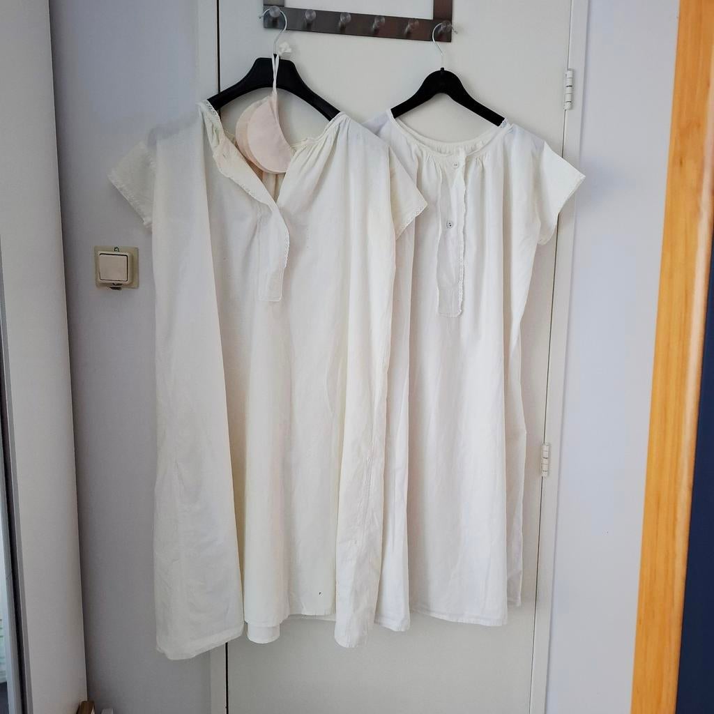 2 antieke nachtjaponnen, Antiek en Kunst, Antiek | Kleding en Accessoires, Ophalen of Verzenden, Dames
