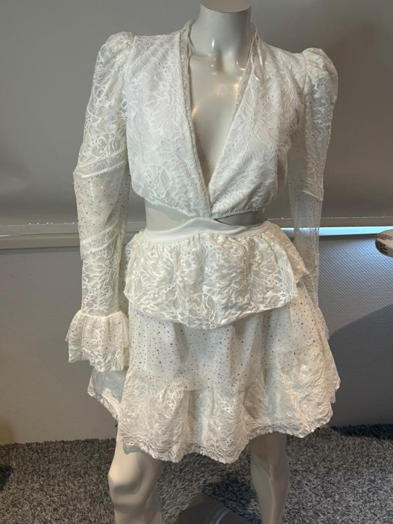 Adl nightzoom kanten jurkje met steentjes en open rug. S, Kleding | Dames, Wit, Cocktailjurk, Ophalen of Verzenden, Zo goed als nieuw
