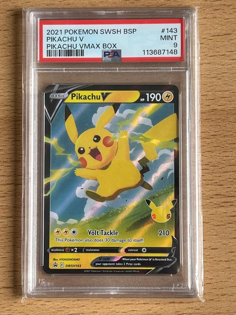 Pokemon kaart - Pikachu V PSA 9 VMAX Box #143, Ophalen of Verzenden, Zo goed als nieuw, Losse kaart, Foil