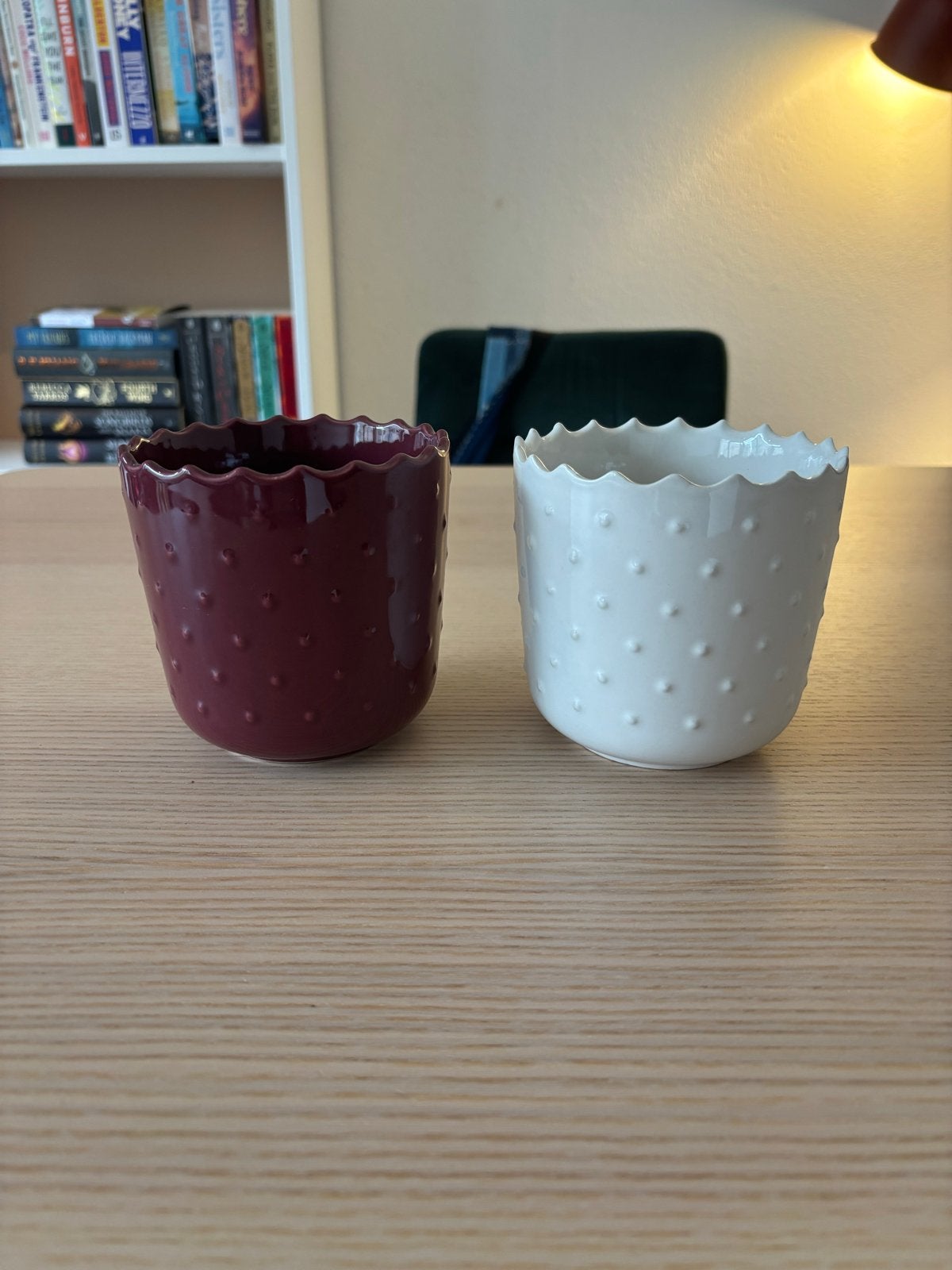 IKEA Plantenpotten - Set van 2 (Bordeauxrood & Wit), Tuin en Terras, Ophalen, Rond, Zo goed als nieuw, Aardewerk