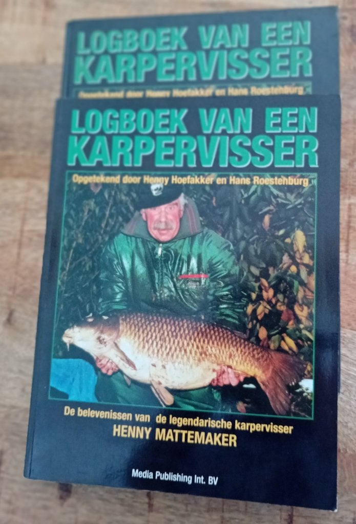Log boek van een karper visser  ( 2 x ) !, Ophalen of Verzenden, Zo goed als nieuw, Overige typen