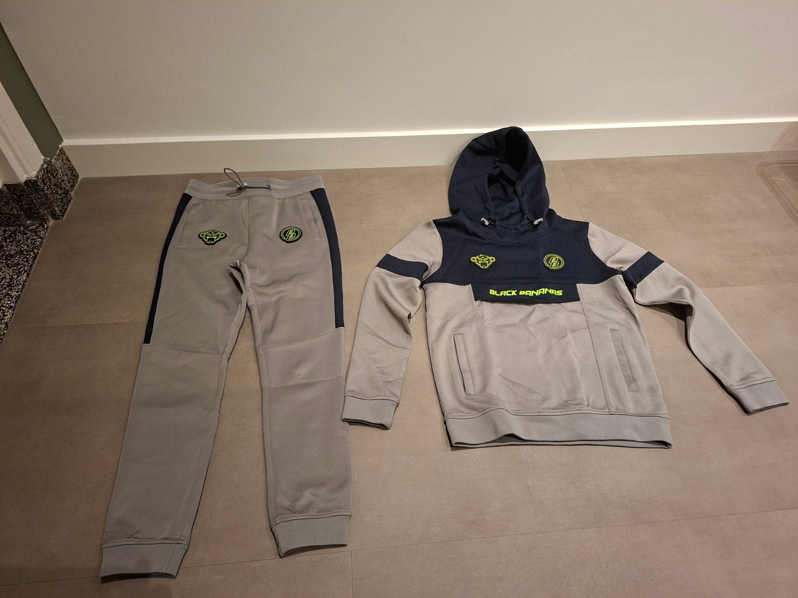 Black Bananas trainingspak maat 152, Ophalen of Verzenden, Zo goed als nieuw, Setje, Jongen