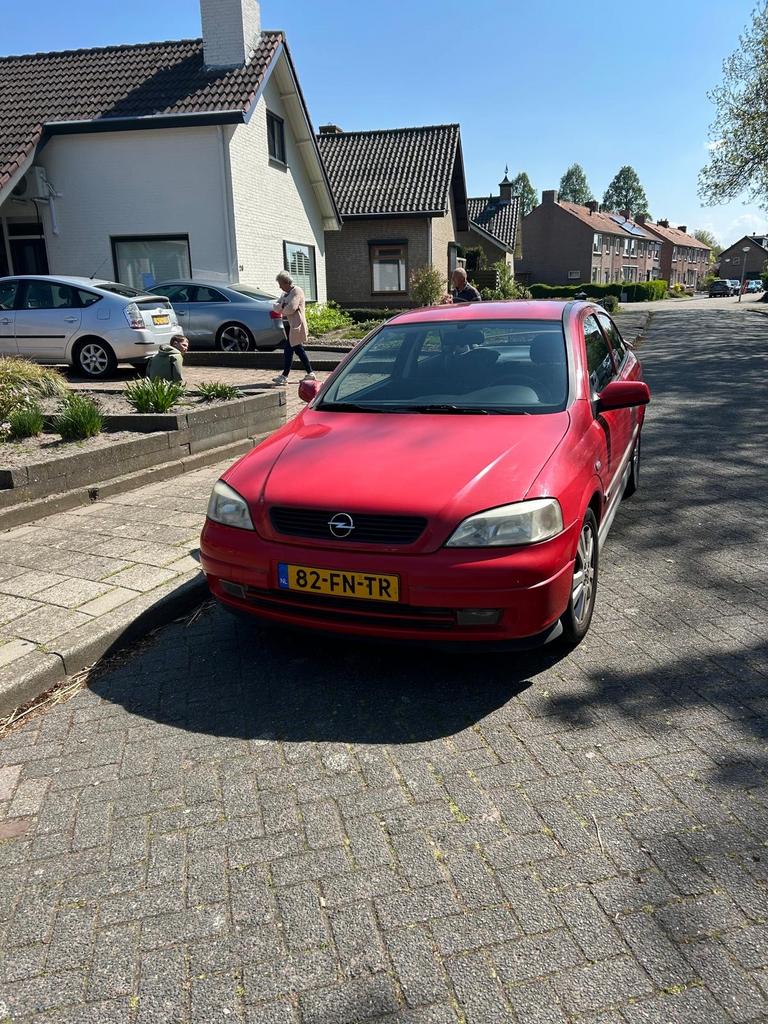 Opel Astra 1.6 I 16V 2000 Rood, Auto's, Opel, Particulier, Astra, Benzine, Hatchback, Handgeschakeld, Origineel Nederlands, Rood