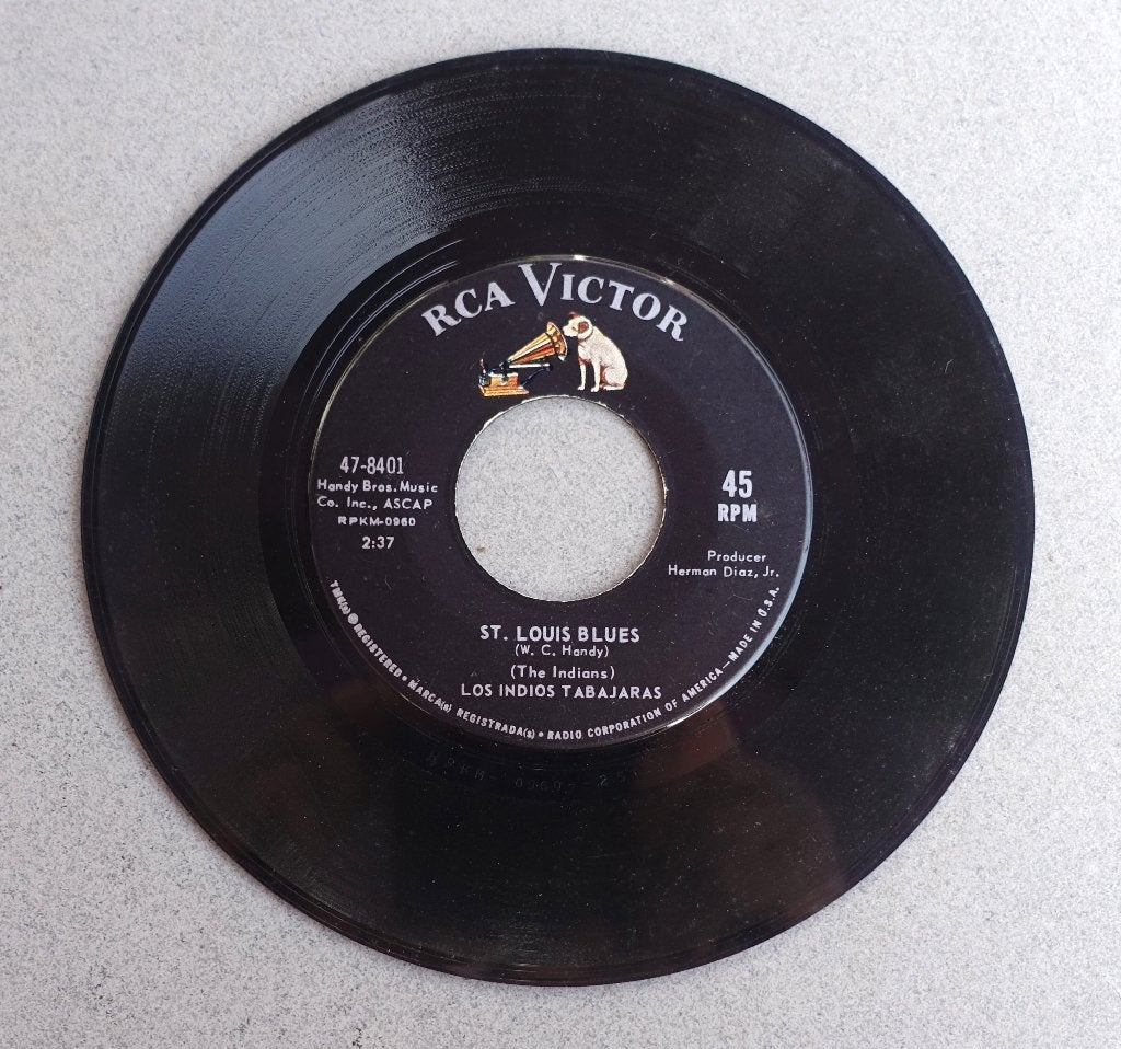 Los Indios Tabajaras - St. Louis Blues / Marta (45 RPM), Gebruikt, Wereldmuziek, 7 inch, Ophalen of Verzenden