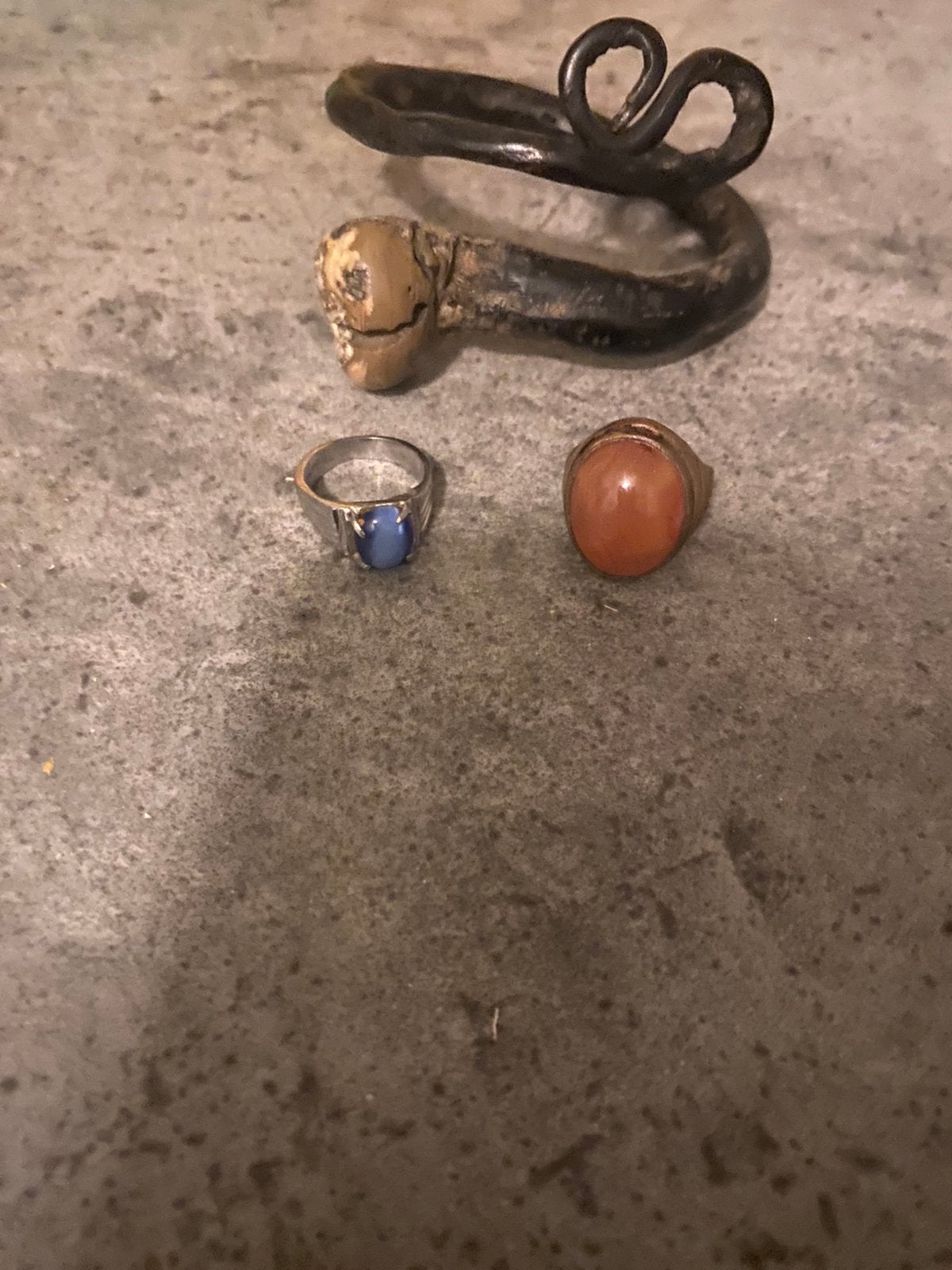 Ringen en een armband uit Indonesië, Ophalen, Zo goed als nieuw, 17 tot 18, Dame