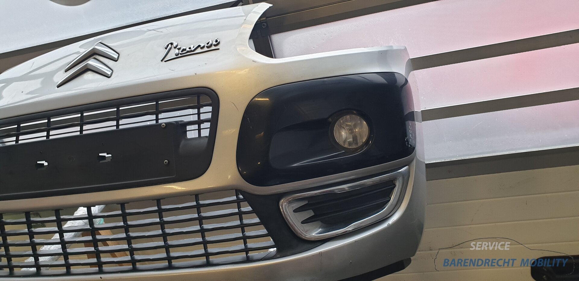 Voorbumper met grille Citro n C3 Picasso zilver origineel ge, Gebruikt, Citroën, Ophalen of Verzenden, Bumper