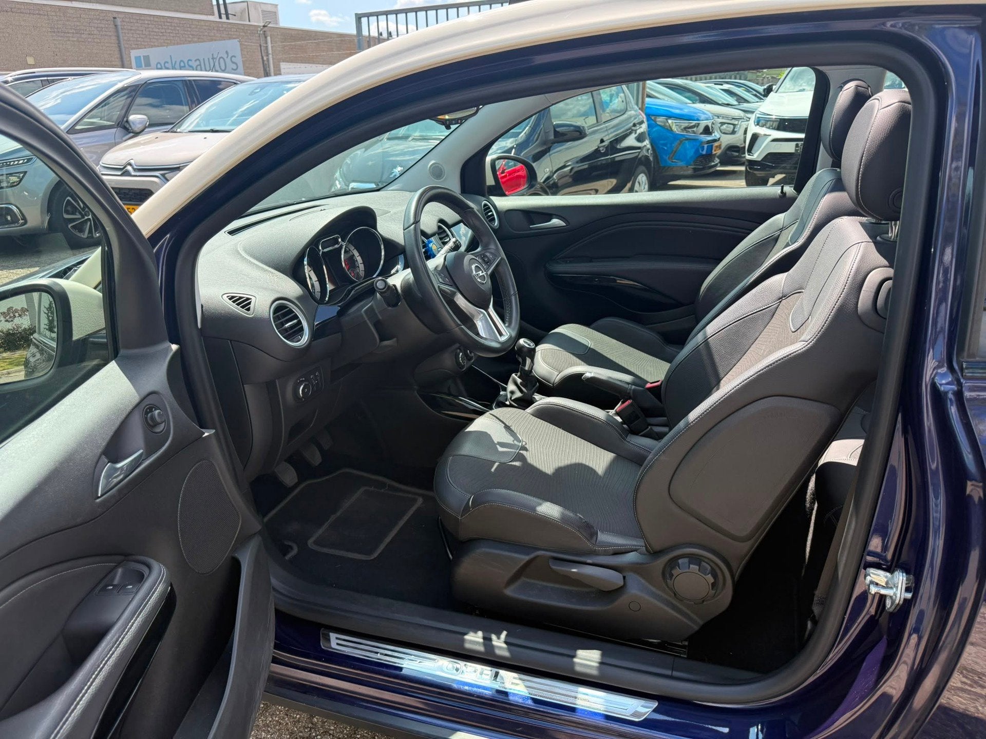 Opel ADAM 1.0 Turbo Rocks Online Edition, Airco, NAP NL AUTO, ADAM, Euro 6, 1041 kg, Leder en Stof