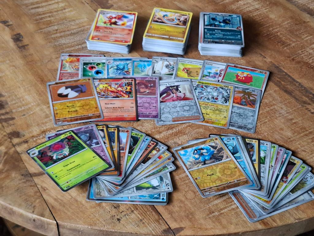 Pokémon kaarten kleine bulk, Ophalen, Zo goed als nieuw, Meerdere kaarten