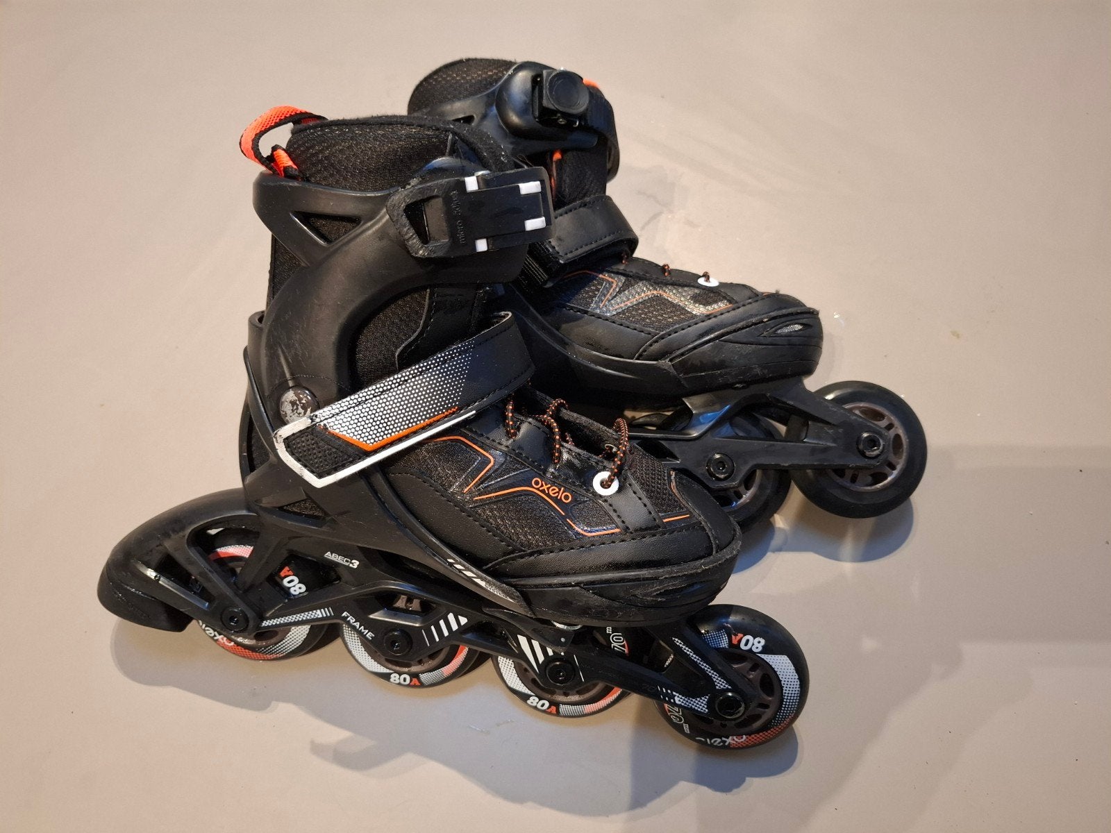 Oxelo Inlineskates Set (Maat 29-32) + Bescherming + HelmComp, Kinderen, Ophalen of Verzenden, Inline skates 4 wielen, Verstelbaar