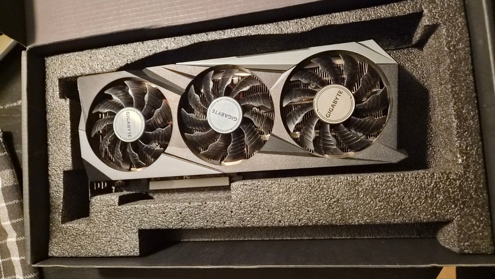RX 6800 | Gigabyte Gaming OC, Ophalen of Verzenden, Zo goed als nieuw, GDDR6, PCI-Express 4