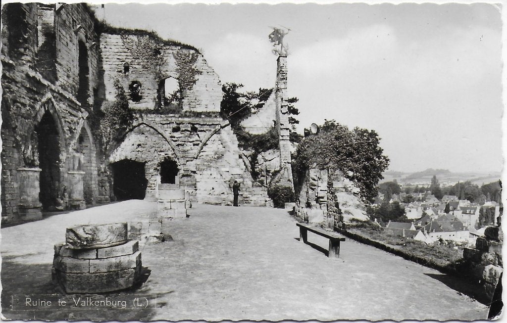 Valkenburg Ruïne Oude Gelopen Ansichtkaart ( B1988 ), Verzamelen, Ophalen of Verzenden, 1960 tot 1980, Gelopen, Limburg