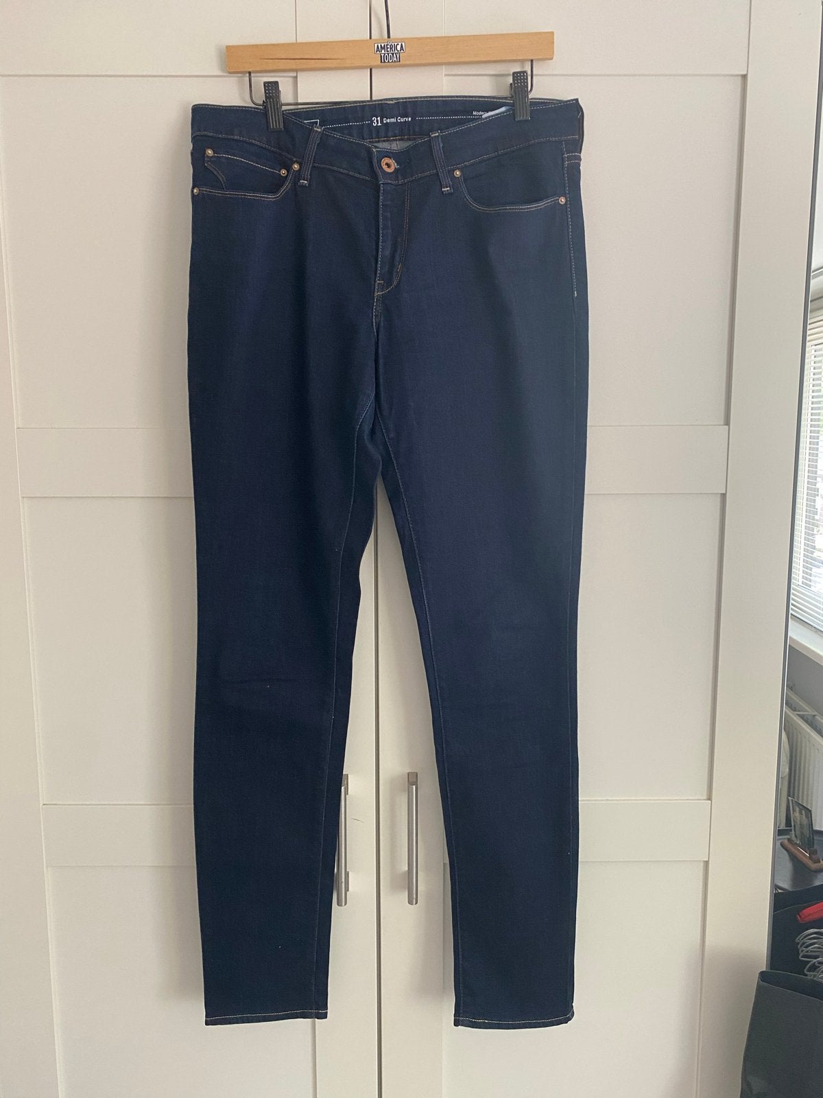 Levi's 31 Demi Curve Modern Rise Skinny Jeans W30, Ophalen of Verzenden, Zo goed als nieuw, Blauw, W30 - W32 (confectie 38/40)