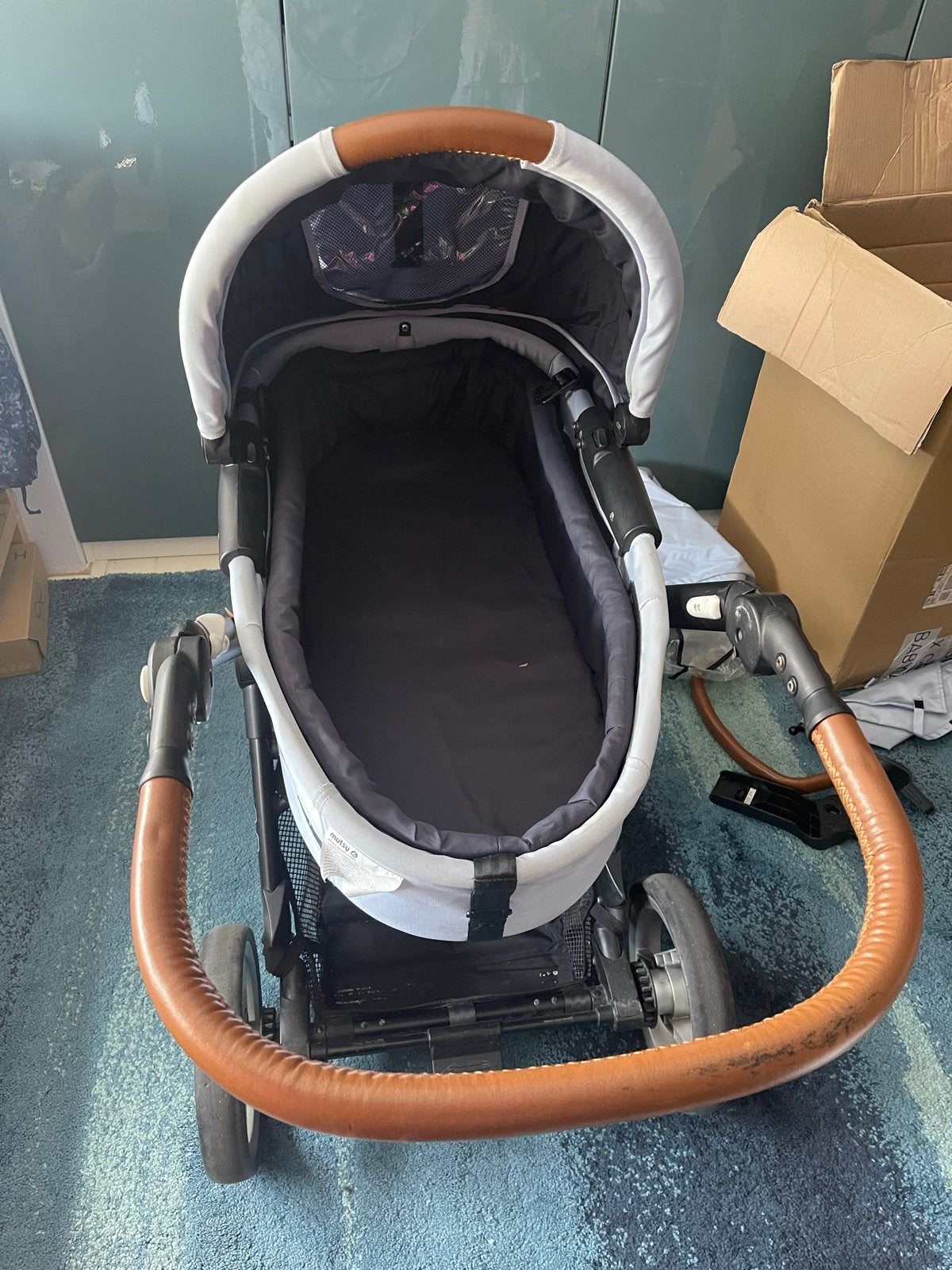 Mutsy Urban Nomad wandelwagen met accessoires, Kinderen en Baby's, Kinderwagens en Combinaties, Ophalen, Gebruikt, Combiwagen