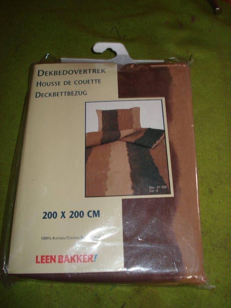 dekbedovertrek  NIEUW   200 x 200, Bruin, Dekbedovertrek, Ophalen of Verzenden, Wasbaar