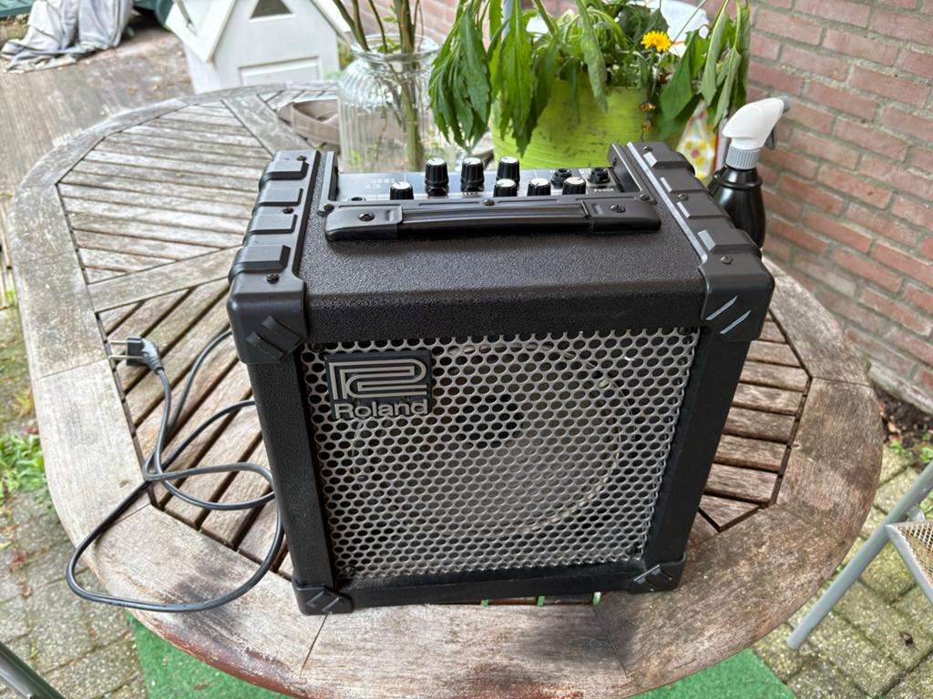 Roland Cube-15 Gitaarversterker - Compact en Krachtig, Ophalen of Verzenden, Gebruikt, Gitaar, Minder dan 50 watt