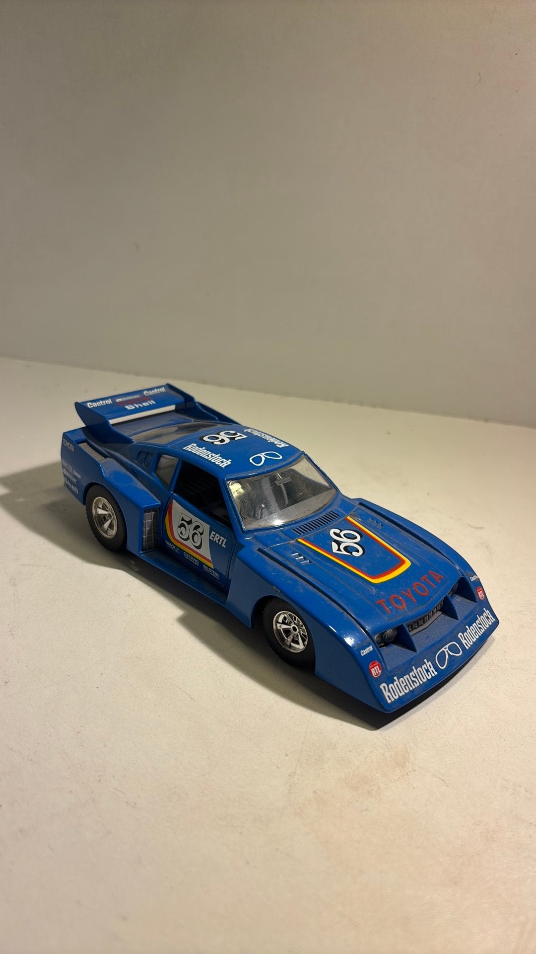 Toyota celica Bburago 1.24, Hobby en Vrije tijd, Ophalen of Verzenden, Bburago, A, A