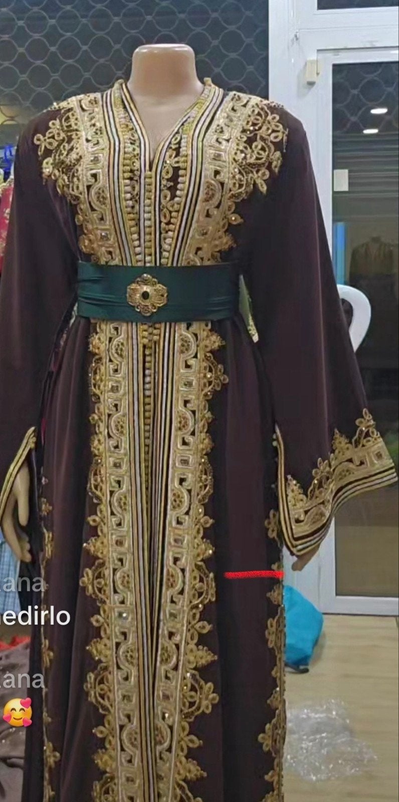 Elegante Marokkaanse Kaftan met Gouden Borduurwerk, Maat 38/40 (M), Overige typen, Bruin, Ophalen of Verzenden