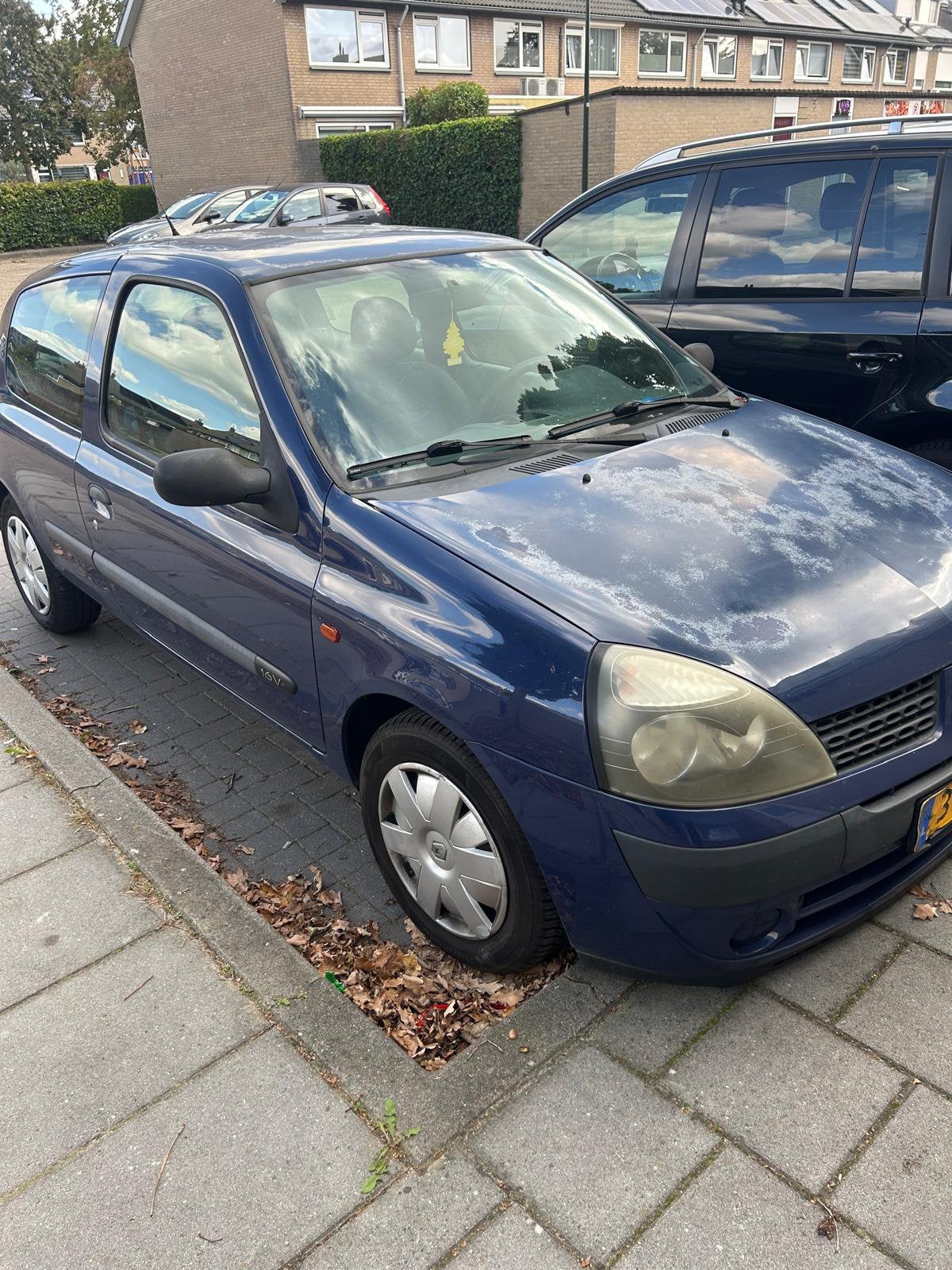 Renault Clio 1.2 16V 3DR 2005 2001 Blauw, Auto's, 74 pk, 31 €/maand, 4 cilinders, Blauw