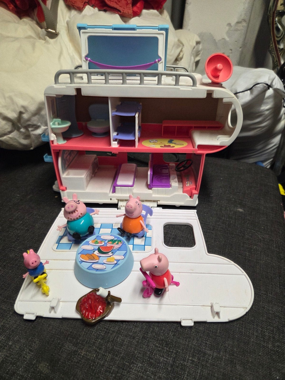 Peppa Pig Camper met accessoires, Ophalen of Verzenden, Gebruikt, Jongen of Meisje