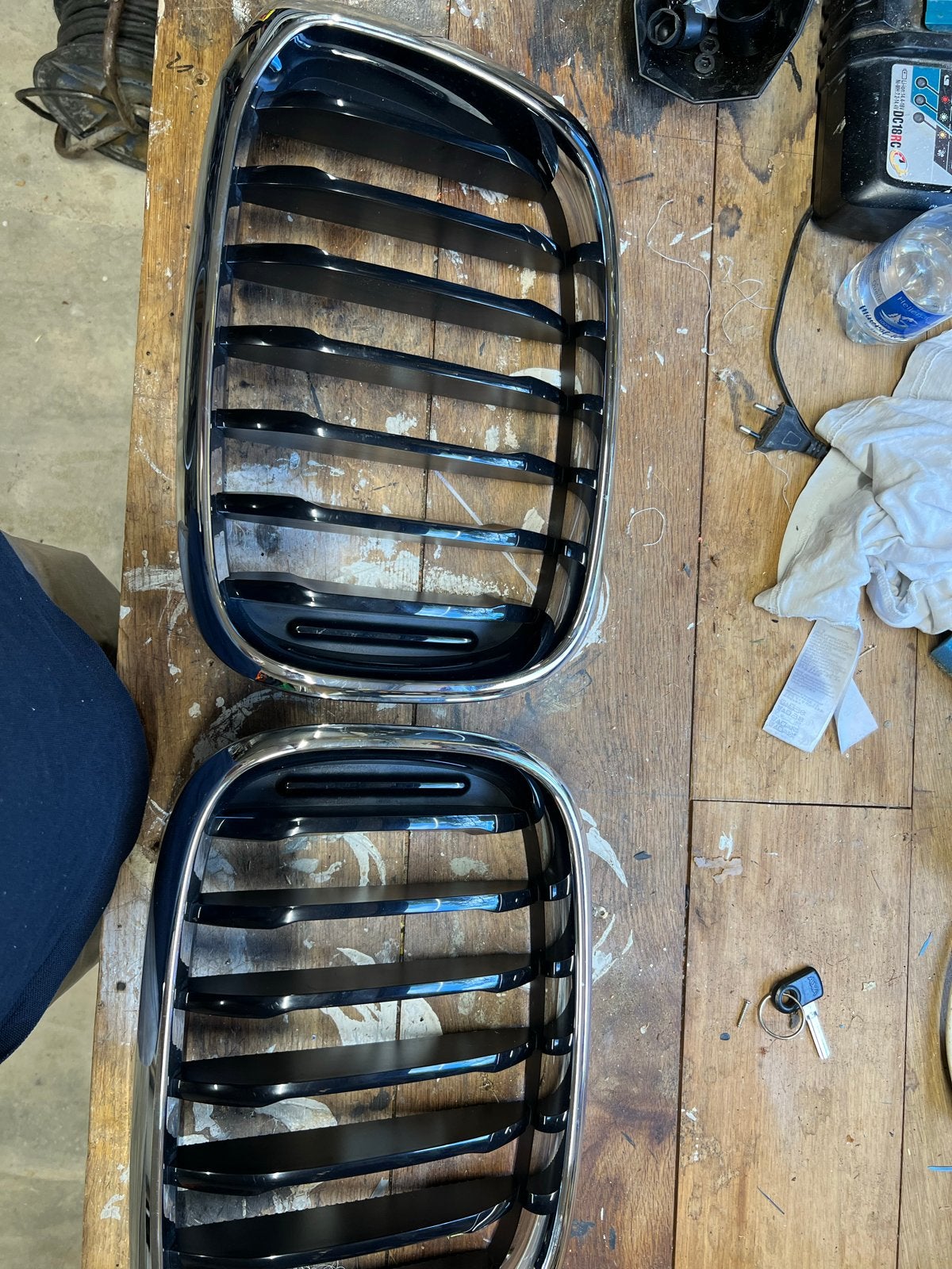 BMW Nieren Grille Set - Glanzend Zwart met Chroom Rand, Ophalen, Gebruikt, Voor, Bumper