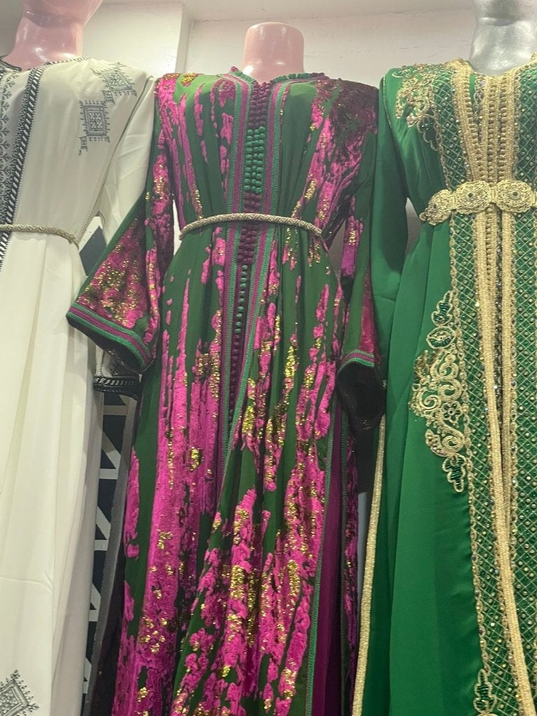 Takshita groen/roze inclusief riem, Zo goed als nieuw, Boven de knie, Groen, Ophalen