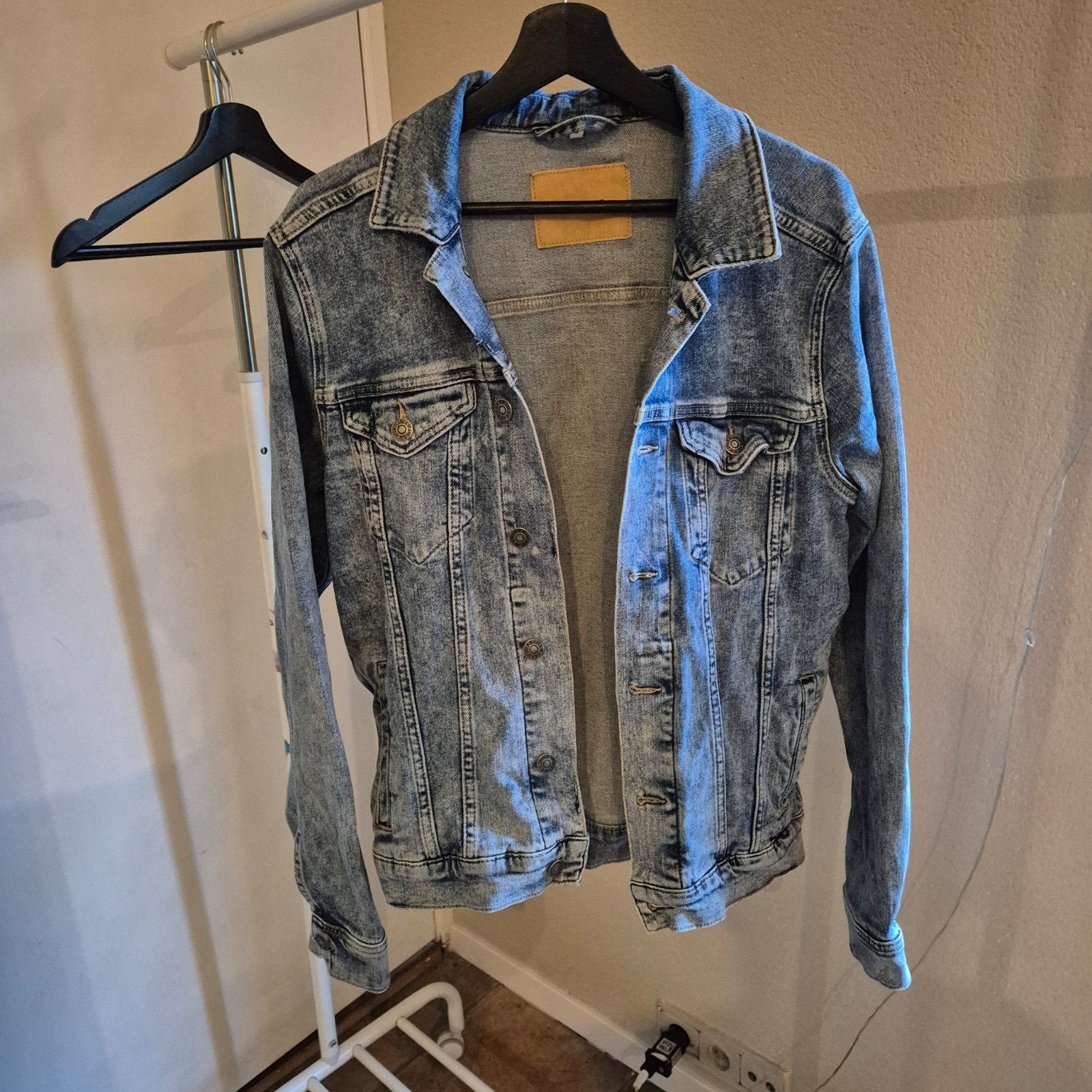 Stoere spijkerjas, maat M, Kleding | Heren, Jassen | Zomer, Onbekend, Ophalen of Verzenden, Gedragen, Maat 48/50 (M)