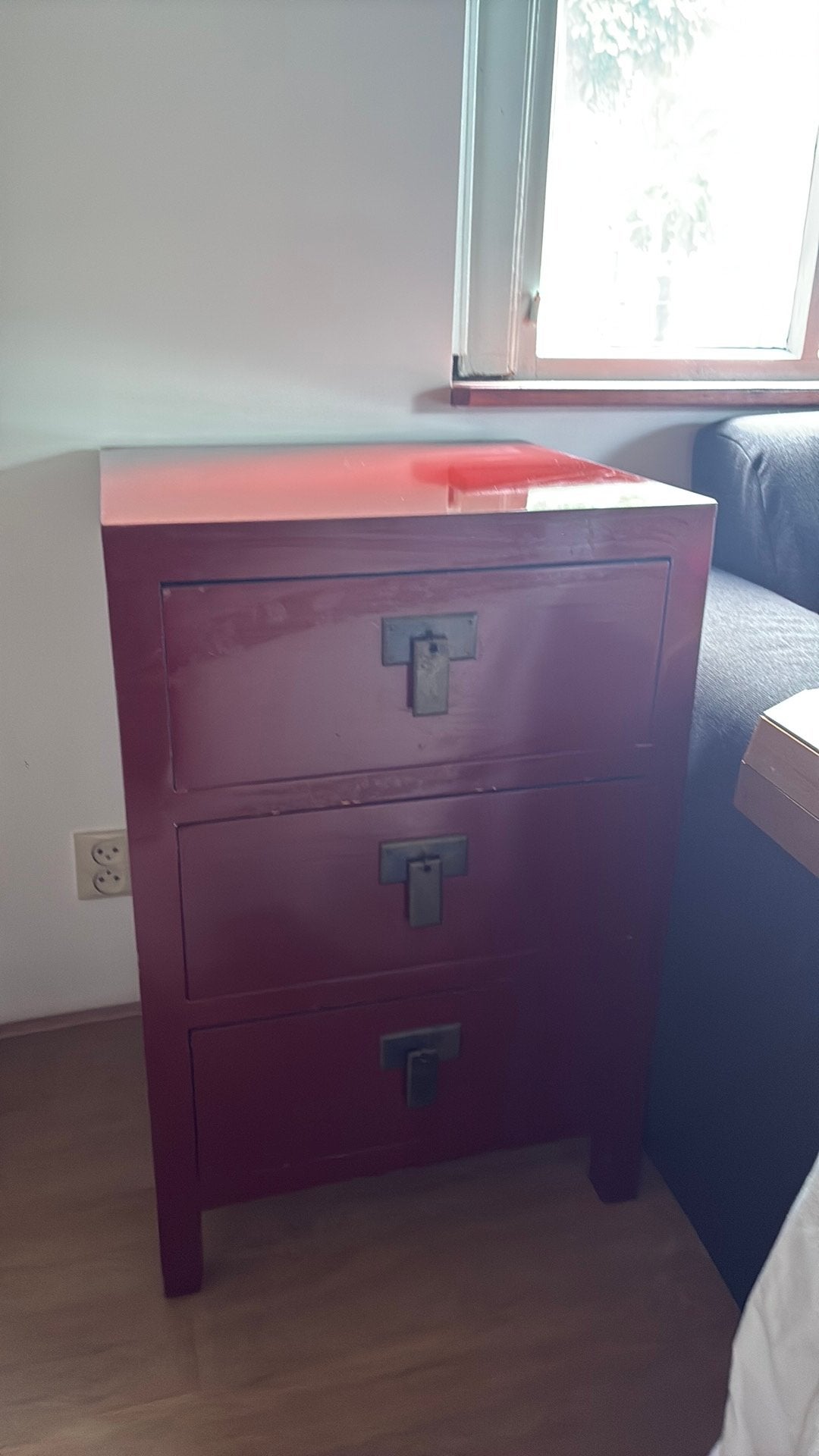 Chinese traditionele commode met 3 lades ossenbloed rood, Huis en Inrichting, Kasten | Ladekasten, Zo goed als nieuw, 3 of 4 laden