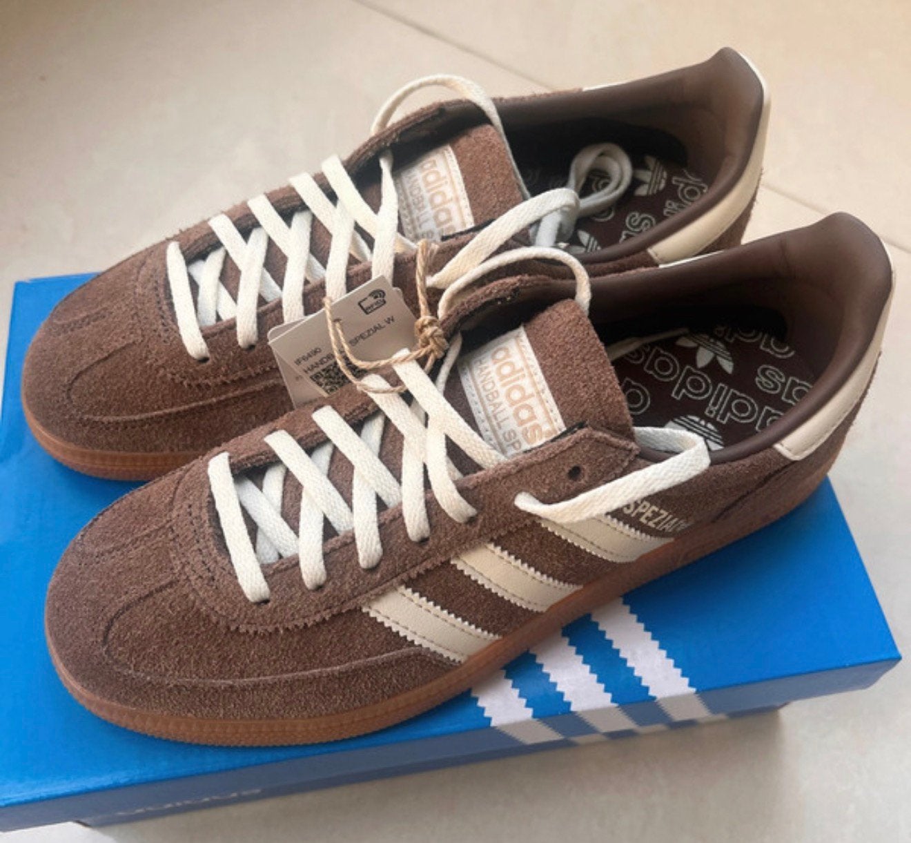 Adidas Spezial, Bruin, Nieuw, Ophalen of Verzenden, Sneakers of Gympen