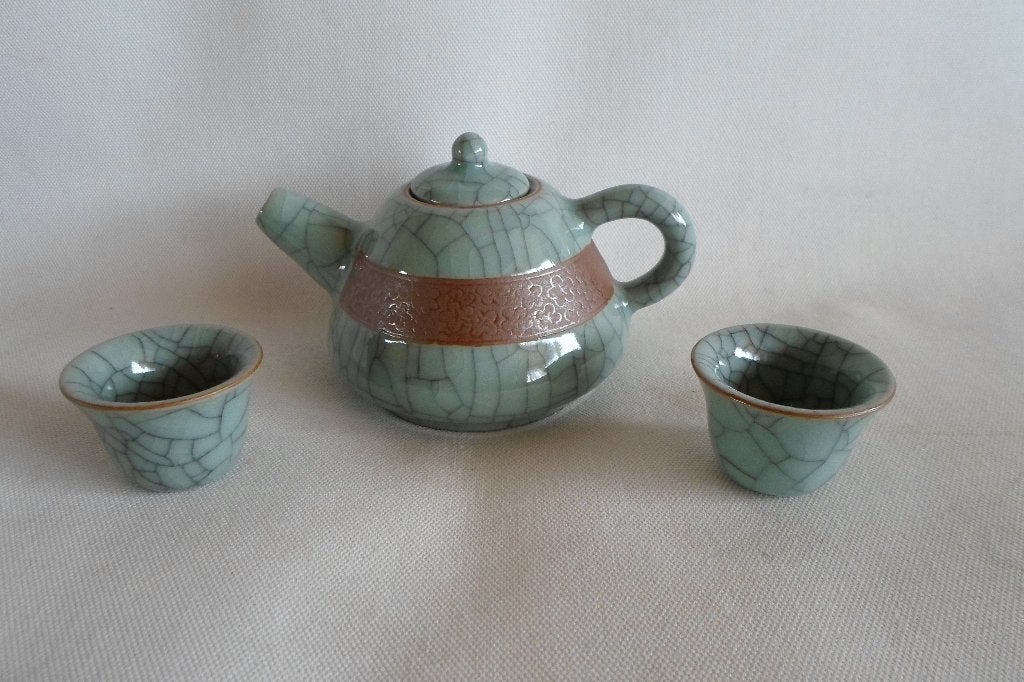 Klein Theepotje + 2 Napjes Celadon., Overige typen, Ophalen of Verzenden, Overige stijlen, Glas