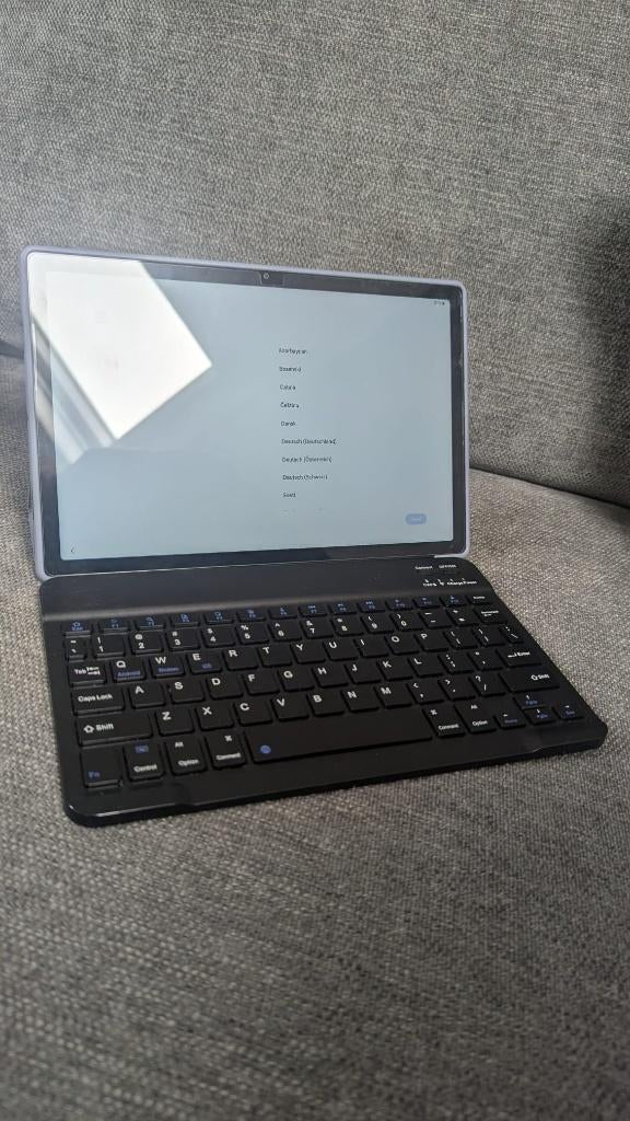 Samsung Galaxy Tab A8 64GB + 3 Hoesjes & Toetsenbord, 10 inch, Gebruikt, Uitbreidbaar geheugen, Ophalen of Verzenden