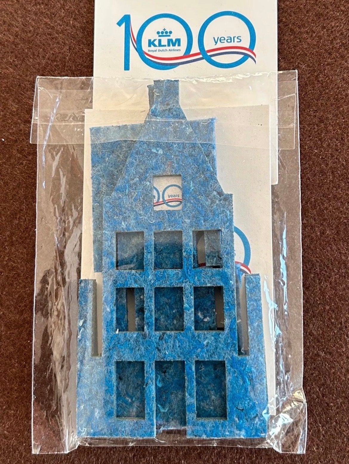 KLM huisje van vilt - 100 jaar KLM (gerecycled uniform), Ophalen of Verzenden, Nieuw