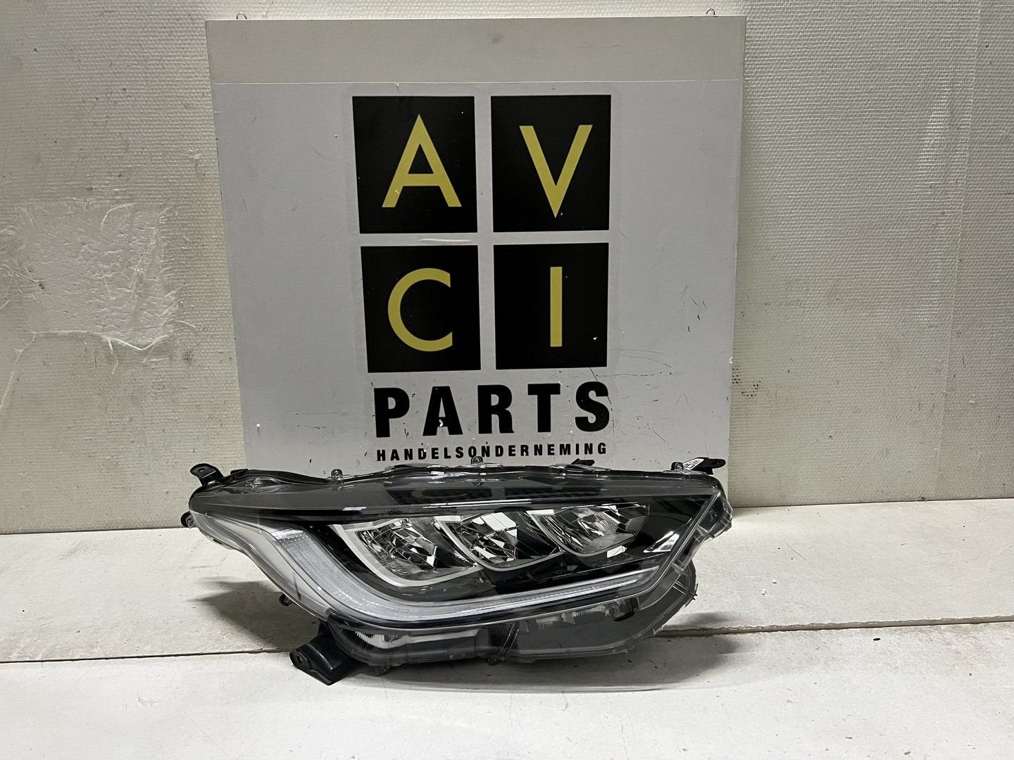 Koplamp Toyota Yaris IV Full led rechts Origineel, Gebruikt, -, -, Ophalen of Verzenden