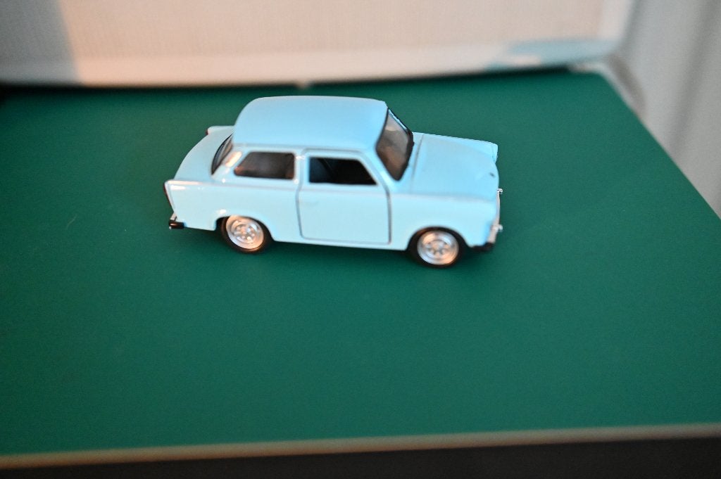 TRABANT 601 schaal 1:43?  mint boxed, Ophalen of Verzenden, Nieuw, Auto, Overige merken