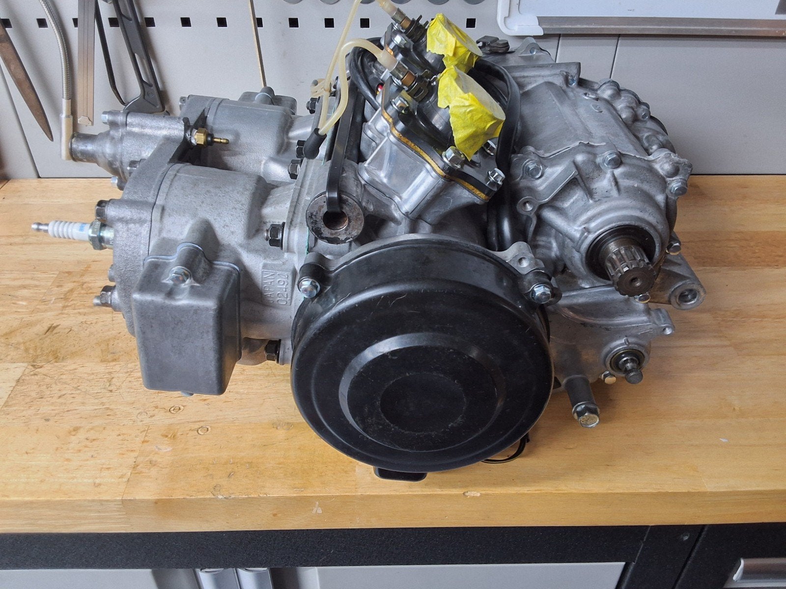 kawasaki kr1 blok, Motoren, Ophalen