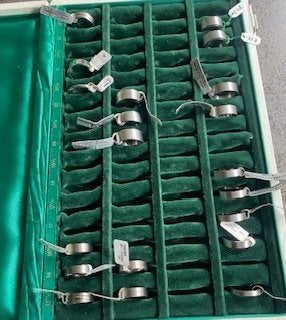 15 stuks NIEUWE MONOMANIA edelstaal ringen., Overige materialen, Nieuw, Ophalen of Verzenden, 17 tot 18