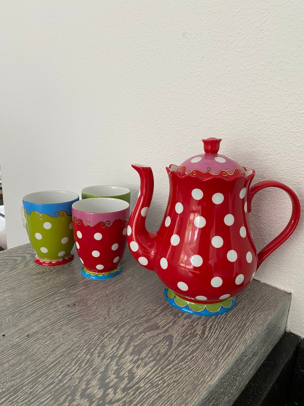 Oilily Polka Dot (DE) theepot en 3 mokken, Overige merken, Vintage, Ophalen of Verzenden, Zo goed als nieuw