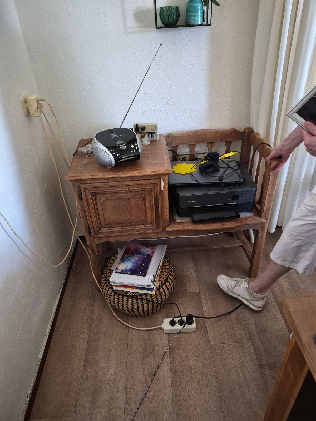 telefoon tafeltje, Ophalen