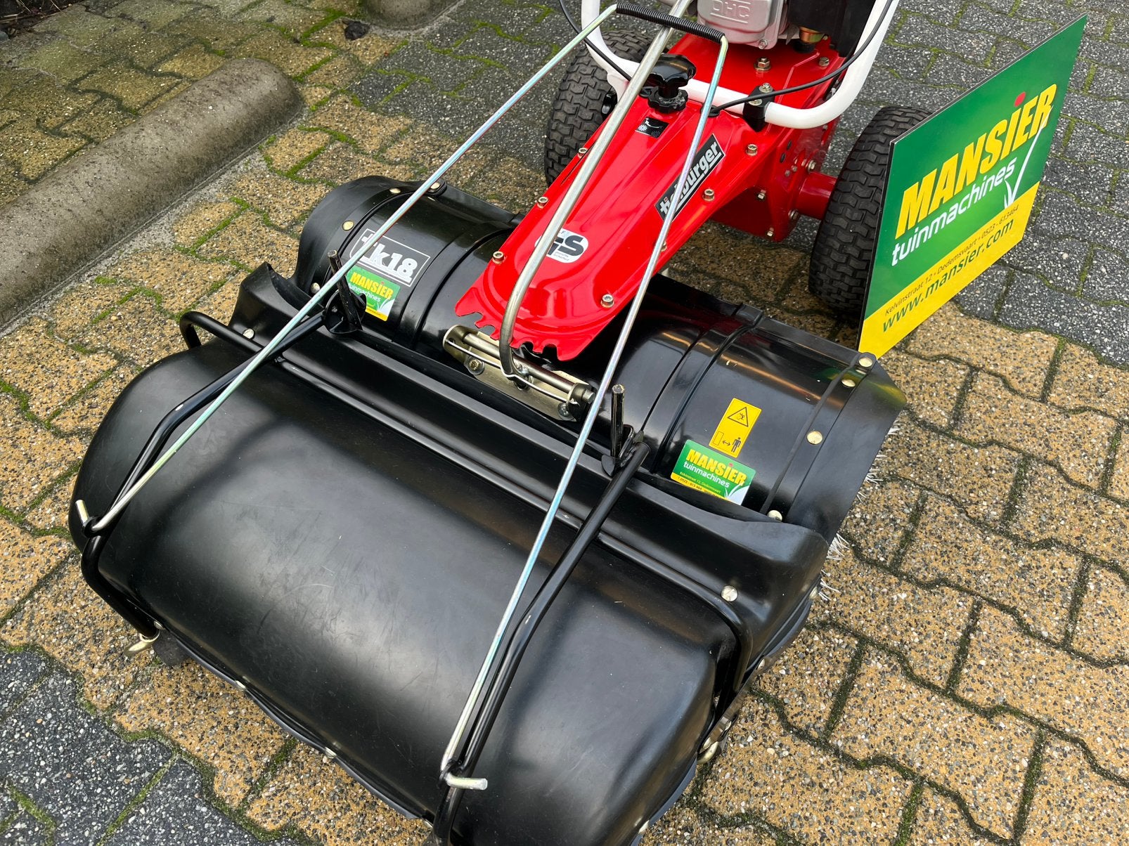Veegmachine Tielburger TK18 met opvang. Gebruikt, Ophalen, Tielburger, Info@mansier.com, Dedemsvaart