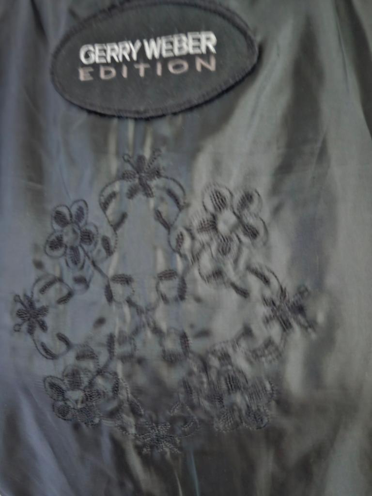 Gerry Weber winterjas, Zwart, Maat 42/44 (L), Ophalen of Verzenden, Zo goed als nieuw