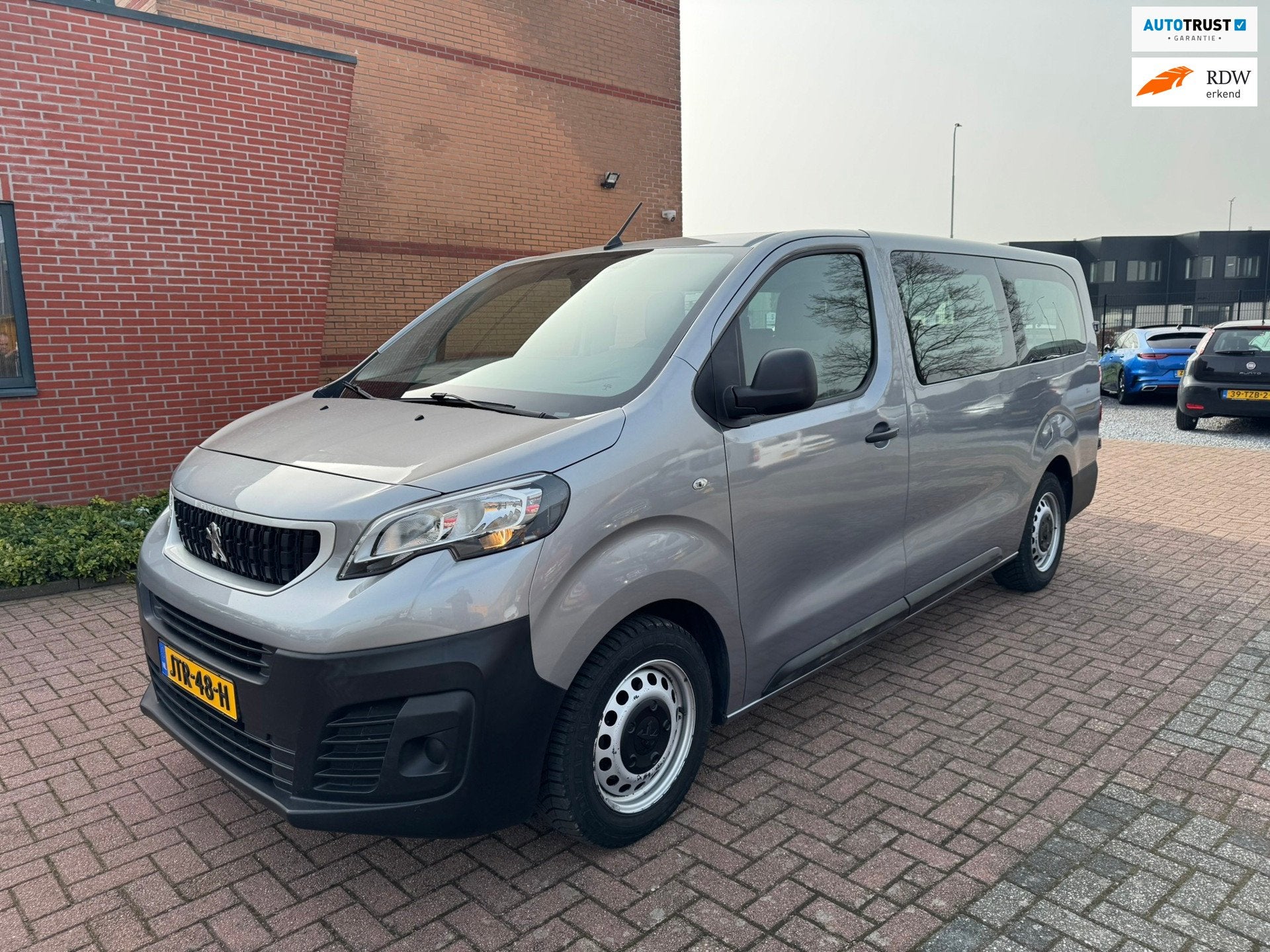 Peugeot Traveller 1.5 BlueHDi 120 Business Long S&S L3H1, Ma, Auto's, Peugeot, Dealer onderhouden, Stof, Origineel Nederlands