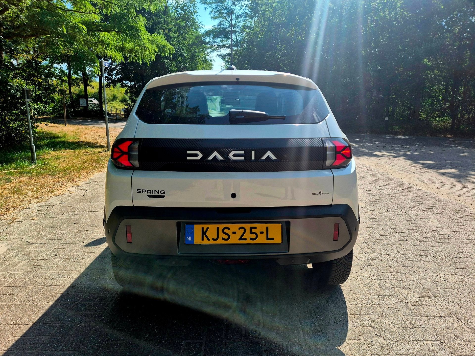 Dacia SPRING Expression 45 26.8 kWh, Stof, 4 stoelen, 45 pk, Nieuw