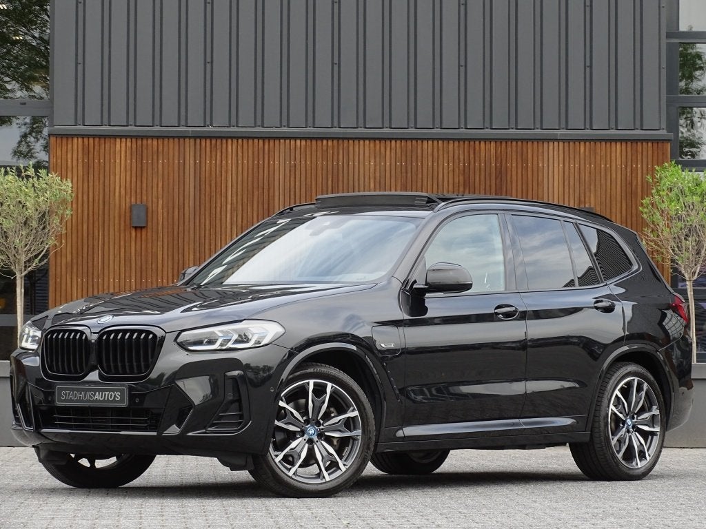 BMW X3 30e 292PK X-Drive M-Sport / Laser / Pano / Harman Kar, Automaat, 1998 cc, Gebruikt, 4 cilinders
